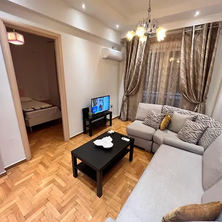 Beautiful Luxurious Family Apartment In Koukaki Athen Exterior foto