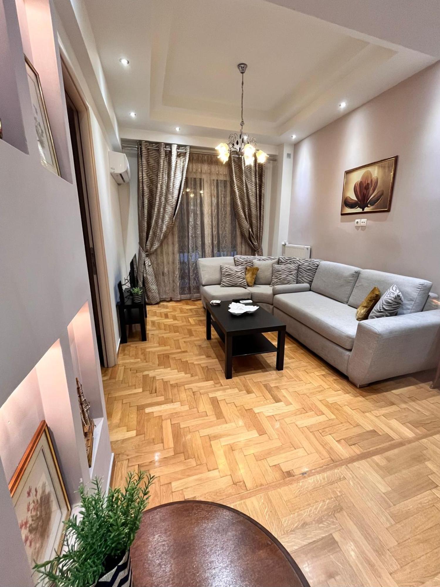 Beautiful Luxurious Family In Koukaki Appartement Athènes